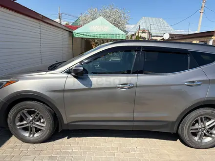 Hyundai Santa Fe 2017 года за 10 400 000 тг. в Уральск – фото 3