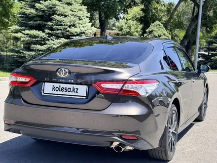 Toyota Camry 2021 года за 17 500 000 тг. в Тараз – фото 6