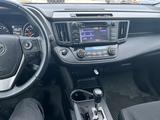 Toyota RAV4 2018 года за 12 500 000 тг. в Атырау – фото 4