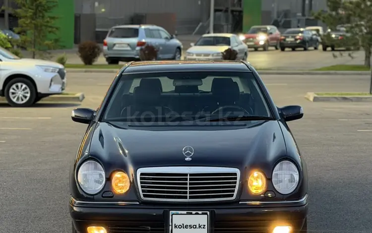 Mercedes-Benz E 320 1999 года за 3 200 000 тг. в Алматы