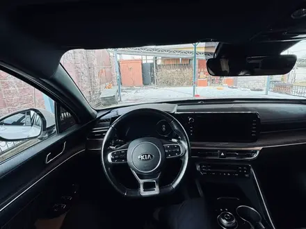 Kia K5 2020 года за 12 000 000 тг. в Алматы – фото 13