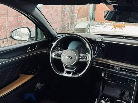 Kia K5 2020 года за 12 000 000 тг. в Алматы – фото 10