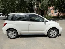 Toyota Ist, 2004