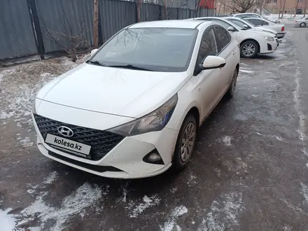 Hyundai Accent 2020 года за 6 100 000 тг. в Астана