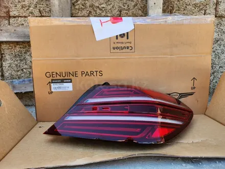 Фонарь задняя на Genesis G70 за 150 000 тг. в Алматы