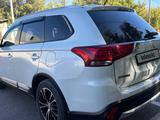 Mitsubishi Outlander 2015 годаүшін8 500 000 тг. в Шымкент – фото 2