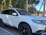 Mitsubishi Outlander 2015 годаүшін8 500 000 тг. в Шымкент