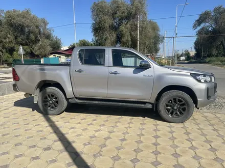 Toyota Hilux 2022 года за 20 000 000 тг. в Атырау – фото 3