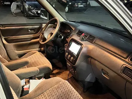 Honda CR-V 2001 года за 4 200 000 тг. в Алматы – фото 14