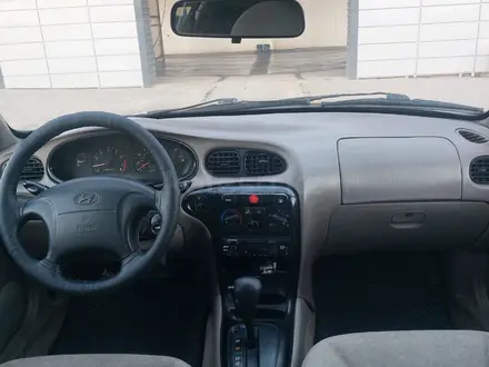 Hyundai Elantra 2001 года за 1 700 000 тг. в Актобе – фото 4