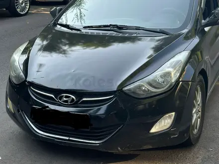 Hyundai Elantra 2014 года за 1 700 000 тг. в Астана