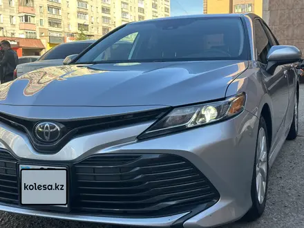 Toyota Camry 2020 годаүшін13 000 000 тг. в Караганда