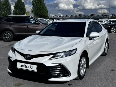 Toyota Camry 2021 года за 14 300 000 тг. в Астана – фото 9