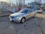 Mercedes-Benz S 500 2000 года за 2 400 000 тг. в Кордай – фото 2