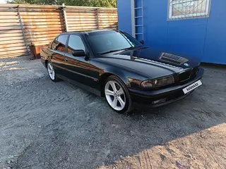 BMW 728
