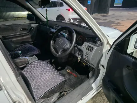 Honda CR-V 1997 года за 2 200 000 тг. в Алматы – фото 8