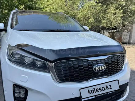 Kia Sorento 2018 года за 11 000 000 тг. в Алматы – фото 2