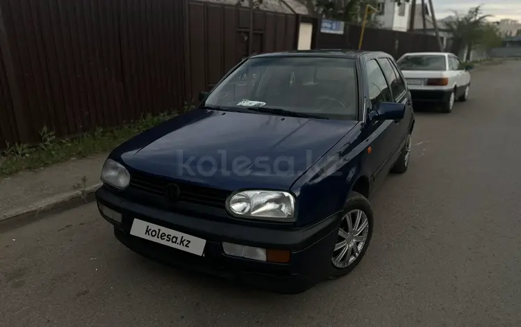 Volkswagen Golf 1993 годаfor950 000 тг. в Астана