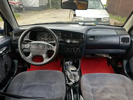 Volkswagen Golf 1993 года за 950 000 тг. в Астана – фото 5