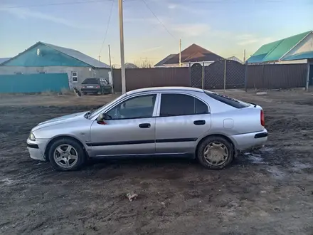 Mitsubishi Carisma 2002 года за 1 500 000 тг. в Уральск – фото 3