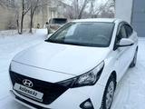 Hyundai Accent 2022 года за 8 500 000 тг. в Жезказган