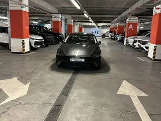 Hyundai Elantra, 2024