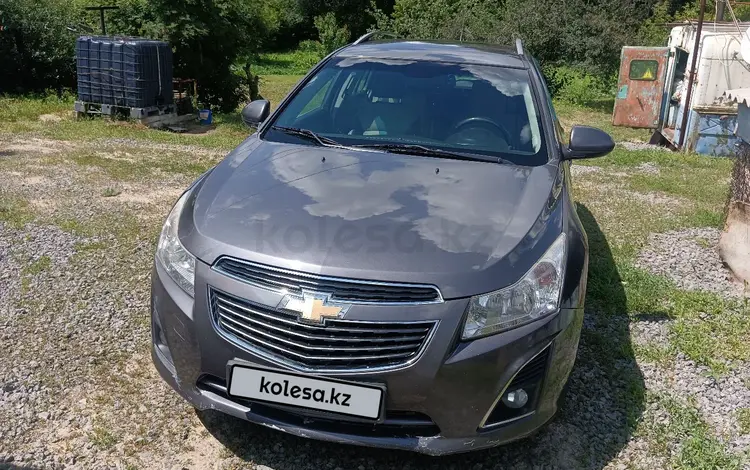 Chevrolet Cruze 2013 года за 3 800 000 тг. в Актобе