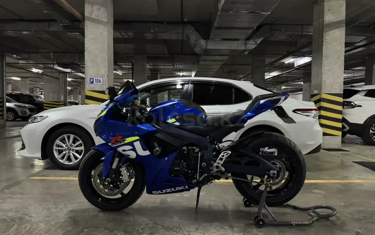 Suzuki  GSX-R 600 2011 года за 4 000 000 тг. в Астана
