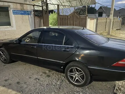 Mercedes-Benz S 320 1999 года за 3 300 000 тг. в Шымкент – фото 4