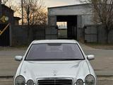 Mercedes-Benz E 320 2001 годаfor5 500 000 тг. в Тараз