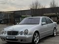 Mercedes-Benz E 320 2001 годаfor5 500 000 тг. в Тараз – фото 2