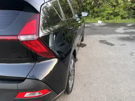 Hyundai Bayon 2023 года за 7 300 000 тг. в Петропавловск – фото 13