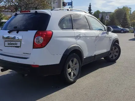 Chevrolet Captiva 2008 года за 4 100 000 тг. в Астана – фото 3