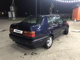 Volkswagen Vento 1993 годаfor1 550 000 тг. в Тараз – фото 3