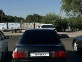 Audi 80