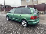 Volkswagen Sharan 2003 года за 4 000 000 тг. в Караганда – фото 3