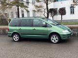 Volkswagen Sharan 2003 года за 4 000 000 тг. в Караганда