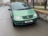 Volkswagen Sharan 2003 года за 4 000 000 тг. в Караганда – фото 2