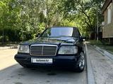 Mercedes-Benz E 220 1994 года за 1 800 000 тг. в Алматы – фото 2