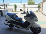 Suzuki  Burgman (SkyWave) 400 2008 года за 1 850 000 тг. в Алматы – фото 4