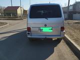 Volkswagen Caravelle 2000 года за 6 000 000 тг. в Караганда – фото 3