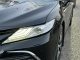 Toyota Camry 2021 года за 14 800 000 тг. в Алматы – фото 4