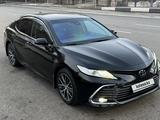 Toyota Camry 2021 года за 14 800 000 тг. в Алматы