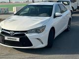 Toyota Camry 2015 года за 9 700 000 тг. в Жанаозен – фото 2