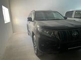 Toyota Land Cruiser Prado 2022 года за 38 000 000 тг. в Караганда – фото 2