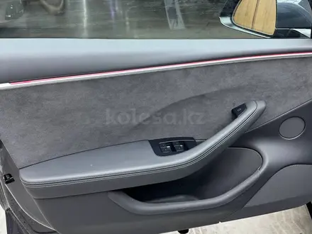 Tesla Model 3 Performance 2024 года за 20 000 000 тг. в Алматы – фото 10
