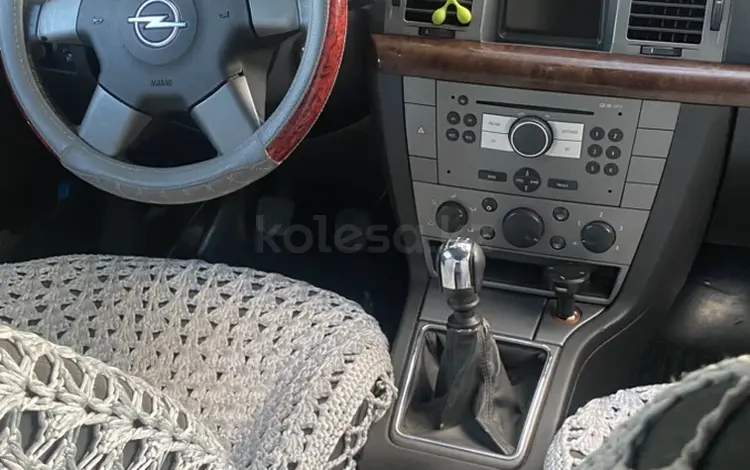 Opel Vectra 2004 годаүшін2 300 000 тг. в Актобе