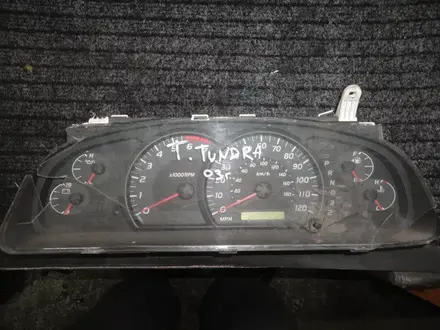 Щиток приборов на Toyota Tundra 03год. в Алматы