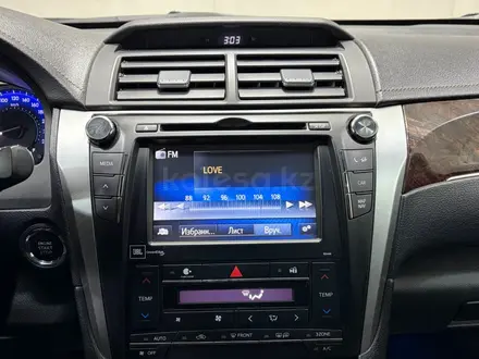 Toyota Camry 2016 года за 9 500 000 тг. в Алматы – фото 15