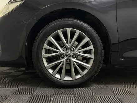Toyota Camry 2016 года за 9 500 000 тг. в Алматы – фото 16